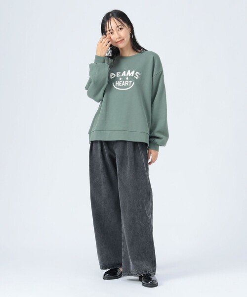 BEAMS HEART(ビームスハート)の「スマイル刺繍 クルースウェット(スウェット・レディース・ホワイト系その他/グレー/グリーン/ダークグリーン/チャコールグレー/レッド/ホワイト系その他6・FREE)」の9枚目の写真