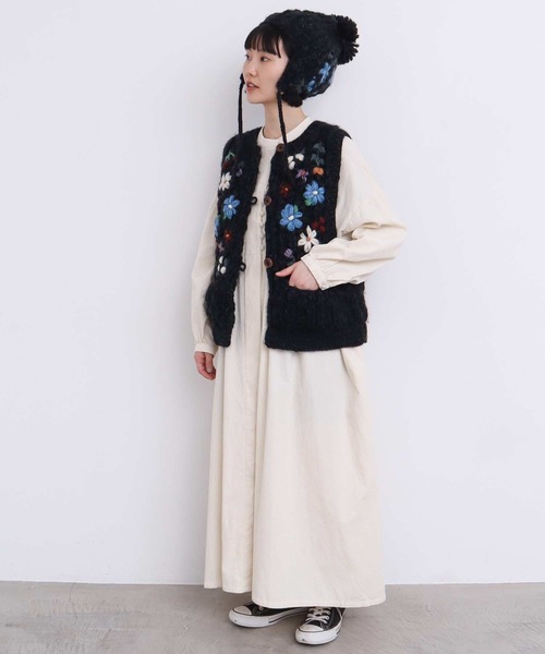 l'atelier du savon（アトリエドサボン）の「ネパールハンドニット　雪のような刺繍ベスト（ベスト・レディース・チャコールグレー/オフホワイト・FREE）」の17枚目の写真