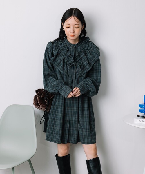 FREAK'S STORE（フリークスストア）の「マルチフリル付き チェック ミニワンピース（シャツワンピース・レディース・ブルーグリーン/ベージュ・ﾌﾘ-）」の18枚目の写真