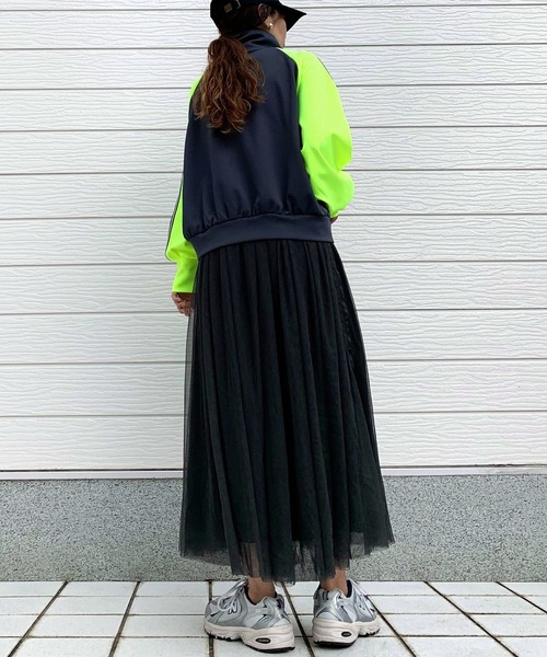 Q（キュー）の「トラックジャケット（ジャージ・レディース・ブラック/グレー・MEDIUM）」の17枚目の写真