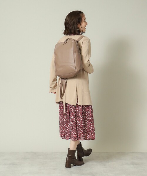 ITS'DEMO（イッツデモ）の「◆【通勤／A4対応／8ポケット】収納上手になれるリュック（バックパック/リュック・レディース・ナチュラル/グレー/ブラック・00）」の10枚目の写真