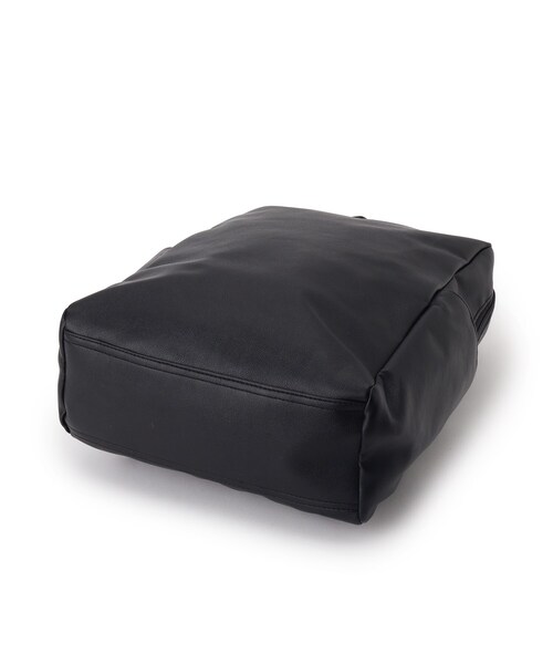 ITS'DEMO（イッツデモ）の「◆【通勤／A4対応／8ポケット】収納上手になれるリュック（バックパック/リュック・レディース・ナチュラル/グレー/ブラック・00）」の16枚目の写真