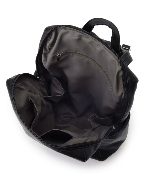 ITS'DEMO（イッツデモ）の「◆【通勤／A4対応／8ポケット】収納上手になれるリュック（バックパック/リュック・レディース・ナチュラル/グレー/ブラック・00）」の17枚目の写真