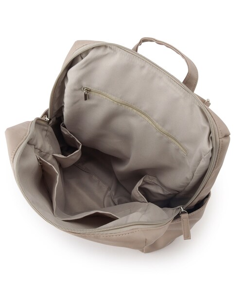 ITS'DEMO（イッツデモ）の「◆【通勤／A4対応／8ポケット】収納上手になれるリュック（バックパック/リュック・レディース・ナチュラル/グレー/ブラック・00）」の18枚目の写真