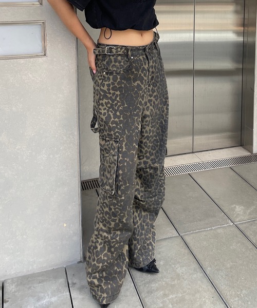meJane(ミージェーン)の「レオパード柄ワイドパンツ(その他パンツ・レディース・ブラウン・MEDIUM/SMALL)」の8枚目の写真