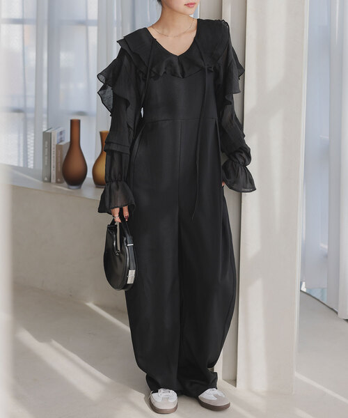 KOBE LETTUCE(コウベレタス)の「カーブパンツキャミサロペット(サロペット/オーバーオール・レディース・ダークブラウン/ベージュ/ブラック・M)」の2枚目の写真