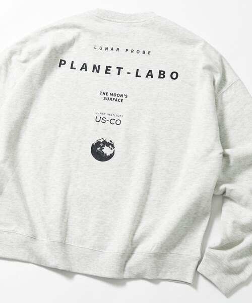 ホワイト グラフィックプリント スウェット THATSTHAT】プリント クルーネックスウェット（スウェット