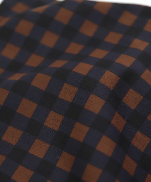 Yarmo（ヤーモ）の「[Yarmo] Gingham Print Tabard Dress / ギンガムチェック タバードワンピース（ワンピース・レディース・ブラウン系その他・FREE）」の3枚目の写真