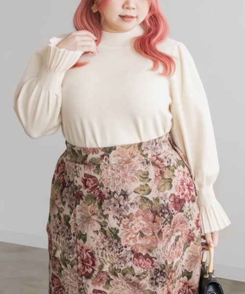 CLETTE(クレット)の「タックキャンディ袖ハイネックニット(ニット/セーター・レディース・ブラック/ブラウン/アイボリー/グレイッシュベージュ・LL/3L/4L)」の3枚目の写真