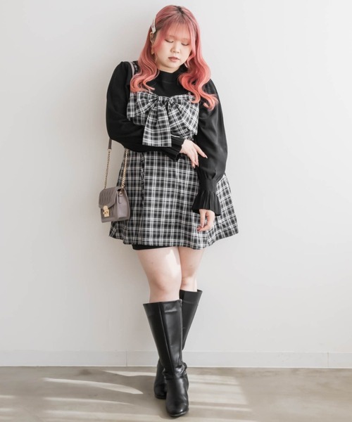 CLETTE(クレット)の「タックキャンディ袖ハイネックニット(ニット/セーター・レディース・ブラック/ブラウン/アイボリー/グレイッシュベージュ・LL/3L/4L)」の5枚目の写真