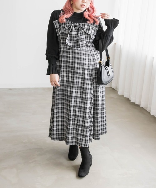 CLETTE(クレット)の「タックキャンディ袖ハイネックニット(ニット/セーター・レディース・ブラック/ブラウン/アイボリー/グレイッシュベージュ・LL/3L/4L)」の6枚目の写真