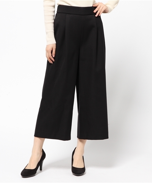 La TOTALITE(ラトータリテ)の「サトウサンコラボ バックギャザーワイドパンツ◆(その他パンツ・レディース・ホワイト/キャメル/ネイビー/ブラック・36/38)」の1枚目の写真