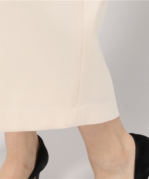 La TOTALITE(ラトータリテ)の「サトウサンコラボ バックギャザーワイドパンツ◆(その他パンツ・レディース・ホワイト/キャメル/ネイビー/ブラック・36/38)」の17枚目の写真