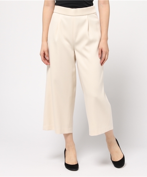 La TOTALITE(ラトータリテ)の「サトウサンコラボ バックギャザーワイドパンツ◆(その他パンツ・レディース・ホワイト/キャメル/ネイビー/ブラック・36/38)」の8枚目の写真