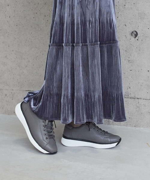 Mode et Jacomo（モードエジャコモ）の「新色追加【軽量】レースアップ厚底スニーカー（スニーカー・レディース・ブラック/アイボリー/ホワイト/グレー/ライトベージュ/シルバー・22.5cm/23cm/23.5cm/24cm/24.5cm）」の11枚目の写真