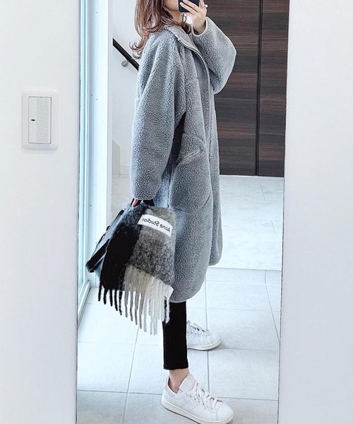 aquagarage（アクアガレージ）の「スタンドカラーボアコート（その他アウター・レディース・グレイッシュベージュ/ブラック/グレー・ONESIZE）」の22枚目の写真