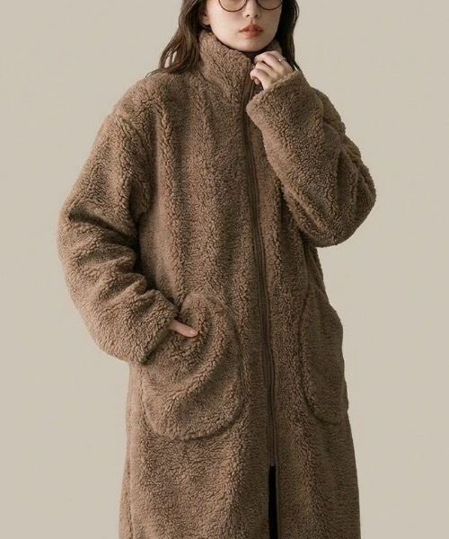 aquagarage（アクアガレージ）の「スタンドカラーボアコート（その他アウター・レディース・グレイッシュベージュ/ブラック/グレー・ONESIZE）」の6枚目の写真