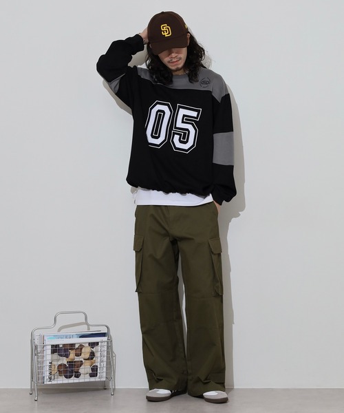 RE730(アールイーセブンサーティー)の「Cardboard knit hockey sweatshirt shirt / ダンボールニットホッケートレーナーシャツ unisex(スウェット・メンズ・オフホワイト/ブラック・L/M)」の12枚目の写真