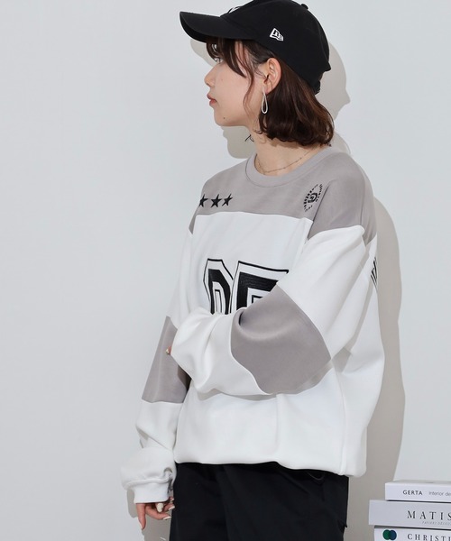 RE730(アールイーセブンサーティー)の「Cardboard knit hockey sweatshirt shirt / ダンボールニットホッケートレーナーシャツ unisex(スウェット・メンズ・オフホワイト/ブラック・L/M)」の4枚目の写真