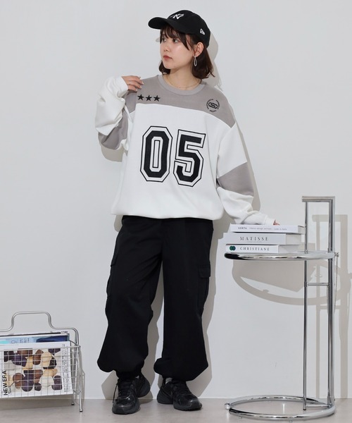 RE730(アールイーセブンサーティー)の「Cardboard knit hockey sweatshirt shirt / ダンボールニットホッケートレーナーシャツ unisex(スウェット・メンズ・オフホワイト/ブラック・L/M)」の7枚目の写真