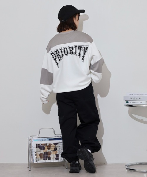 RE730(アールイーセブンサーティー)の「Cardboard knit hockey sweatshirt shirt / ダンボールニットホッケートレーナーシャツ unisex(スウェット・メンズ・オフホワイト/ブラック・L/M)」の8枚目の写真