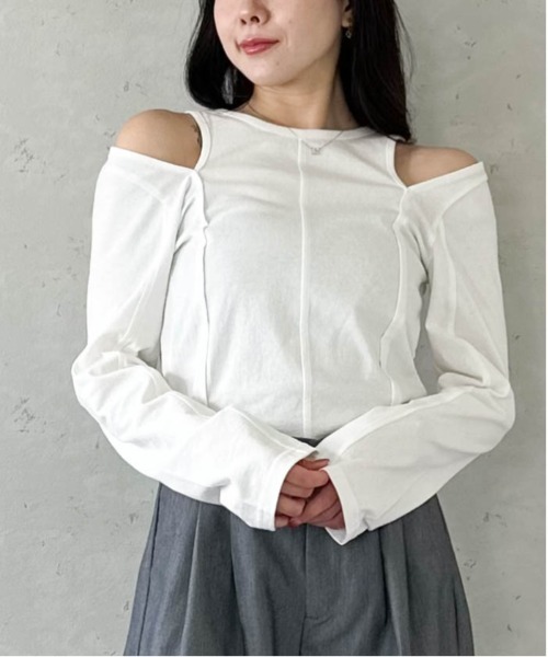 Per sist ence(パーシエンス)の「綿天竺ショルダースリットロンT(Tシャツ/カットソー・レディース・ブラック/オフホワイト/杢グレー・FREE)」の2枚目の写真