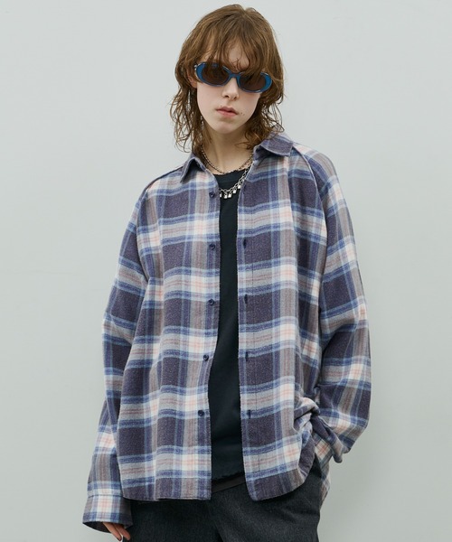 AFF AIVER（エイエフエフアイバー）の「AFF AIVER　ヘビースノーウォッシュラグランチェックシャツ（シャツ/ブラウス・メンズ・ブルー/ブラック/レッド・SMALL/MEDIUM/LARGE）」の3枚目の写真