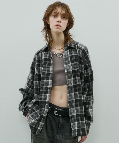 AFF AIVER（エイエフエフアイバー）の「AFF AIVER　ヘビースノーウォッシュラグランチェックシャツ（シャツ/ブラウス・メンズ・ブルー/ブラック/レッド・SMALL/MEDIUM/LARGE）」の2枚目の写真