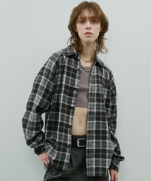 AFF AIVER（エイエフエフアイバー）の「AFF AIVER　ヘビースノーウォッシュラグランチェックシャツ（シャツ/ブラウス・メンズ・ブルー/ブラック/レッド・SMALL/MEDIUM/LARGE）」の4枚目の写真