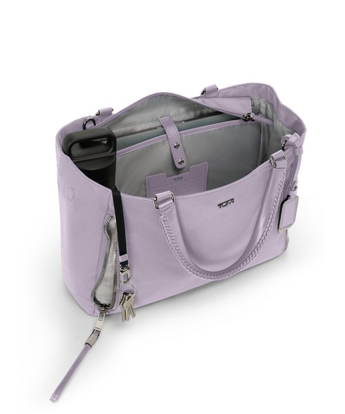 TUMI（トゥミ）の「VOYAGEUR 「ヴァレッタ」ミディアム・トート（A4/PC13インチまで対応）（トートバッグ・レディース・ラベンダー・FREE）」の3枚目の写真