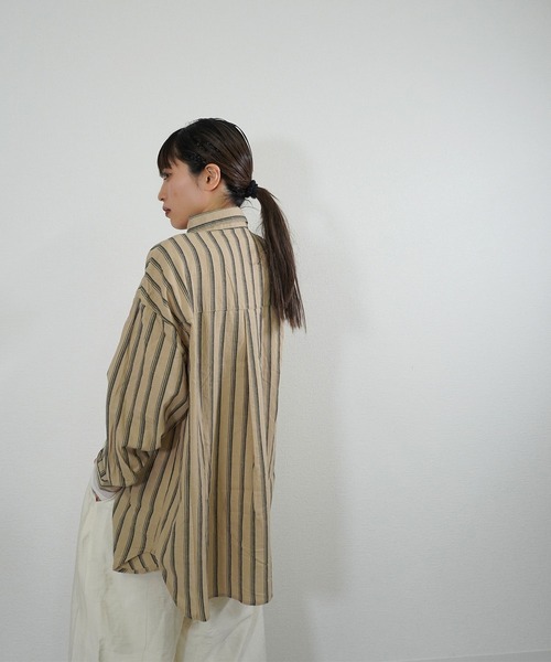gossara（ゴサラ）の「【トレンドライクな1枚】ストライプBIGシャツ（シャツ/ブラウス・レディース・ベージュ/オフホワイト・FREE）」の11枚目の写真