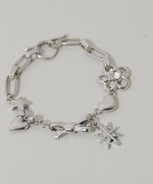 SMELLY（スメリー）の「メタルチェーンモチーフマンテルブレスレット（ブレスレット・レディース・シルバー・-）」の3枚目の写真