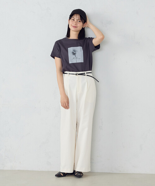 COMME CA ISM(コムサイズム)の「フォトプリントTシャツ(Tシャツ/カットソー・レディース・アイボリー/オリーブ/ブラウン/チャコール・SMALL/MEDIUM/LARGE)」の22枚目の写真