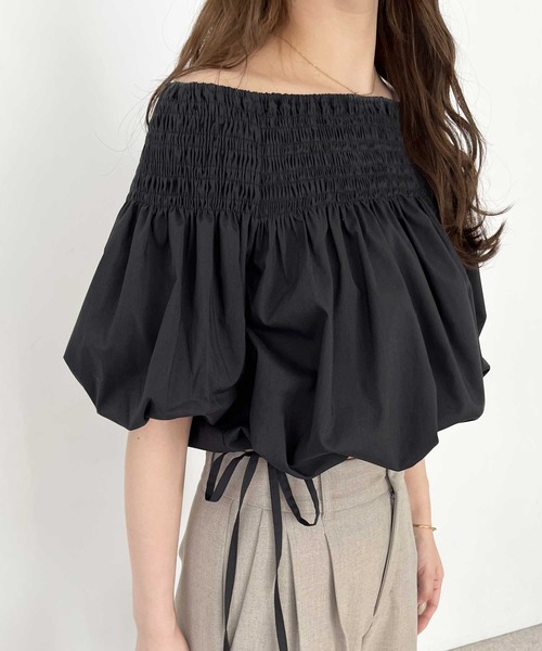 nelliy.（ネルリー）の「オフショルドロストシャーリングシャツブラウス（シャツ/ブラウス・レディース・オフホワイト/ブラック・LARGE/MEDIUM）」の4枚目の写真