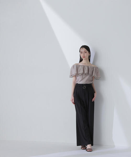 NATURAL BEAUTY BASIC(ナチュラルビューティーベーシック)の「◇ダブルベルトワイドパンツ(その他パンツ・レディース・ベージュ/ブラック/ブルー・SMALL/MEDIUM/P/S)」の2枚目の写真