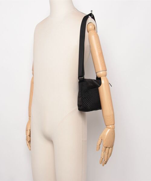 GREGORY(グレゴリー)の「エンベロップショルダー ENVELOPE SHOULDER ブラックメッシュ(ショルダーバッグ・メンズ・ブラック・ONE SIZE)」の7枚目の写真