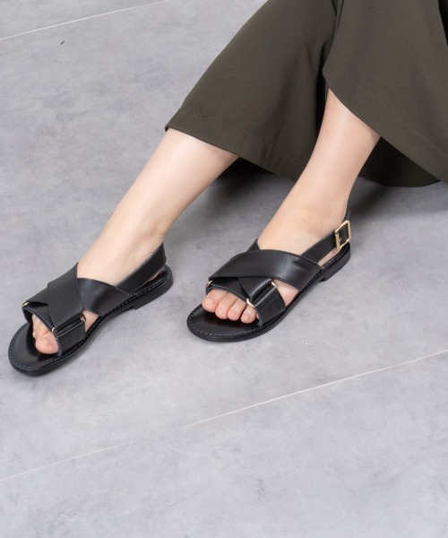 【CORSO ROMA9/コルソローマ9】レザー クロスサンダル