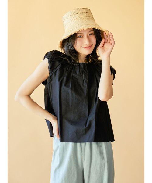 Ungrid(アングリッド)の「【WEB限定】パフスリーブデザインブラウス(シャツ/ブラウス・レディース・ブラック/オフホワイト/ブルー・FREE)」の3枚目の写真