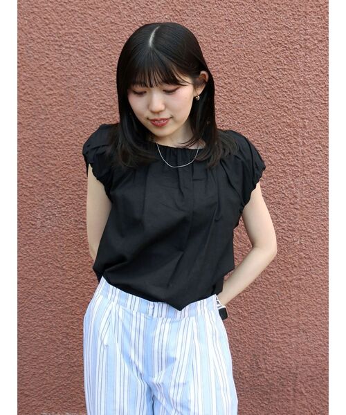 Ungrid(アングリッド)の「【WEB限定】パフスリーブデザインブラウス(シャツ/ブラウス・レディース・ブラック/オフホワイト/ブルー・FREE)」の14枚目の写真