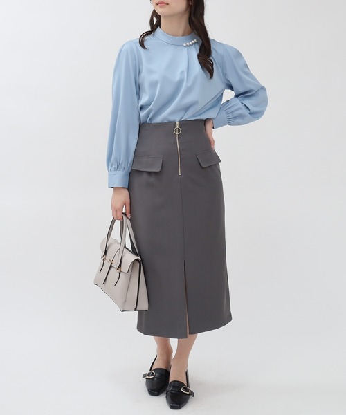 TRUDEA(トルディア)の「スタンドカラーパール装飾ブラウス(シャツ/ブラウス・レディース・ホワイト/グリーン/ピンク/ブルー・MEDIUM)」の12枚目の写真