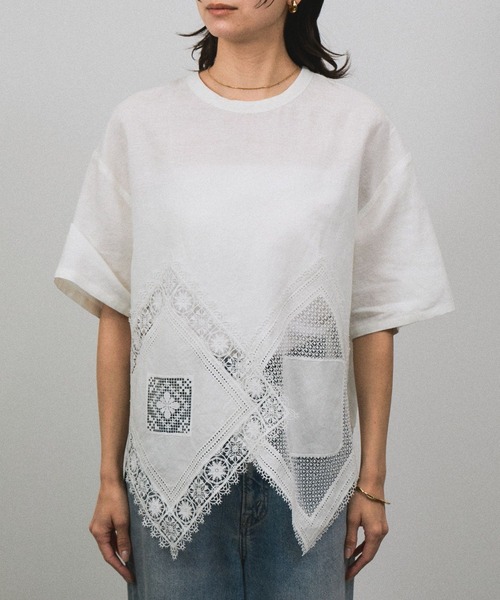 SALON adam et rope'（サロン アダム エ ロペ）の「ヘムクロスレースハーフスリーブプルオーバー（Tシャツ/カットソー・レディース・ブラック/ホワイト・FREE）」の13枚目の写真