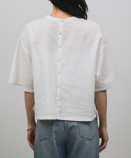 SALON adam et rope'（サロン アダム エ ロペ）の「ヘムクロスレースハーフスリーブプルオーバー（Tシャツ/カットソー・レディース・ブラック/ホワイト・FREE）」の15枚目の写真