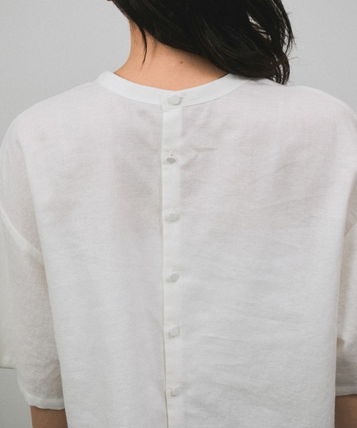 SALON adam et rope'（サロン アダム エ ロペ）の「ヘムクロスレースハーフスリーブプルオーバー（Tシャツ/カットソー・レディース・ブラック/ホワイト・FREE）」の17枚目の写真