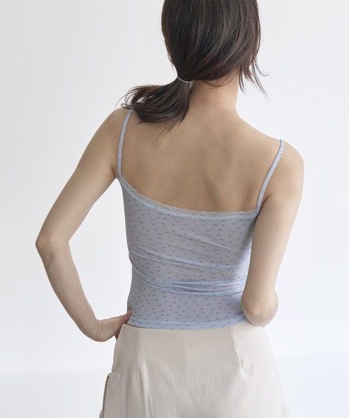 UNE MANSION（ユヌマンション）の「【肩紐調節可能】【カップ付き】レースフラワーパターンキャミソール（キャミソール・レディース・ホワイト/スカイブルー・FREE）」の15枚目の写真