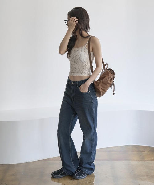 UNE MANSION（ユヌマンション）の「【肩紐調節可能】【カップ付き】レースフラワーパターンキャミソール（キャミソール・レディース・ホワイト/スカイブルー・FREE）」の16枚目の写真