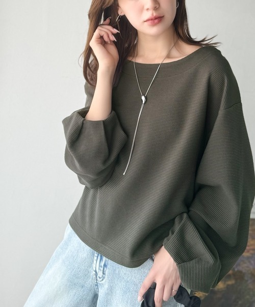 classicalelf(クラシカルエルフ)の「さらり滑らか。綿100%タック入りバルーンスリーブプルオーバー(長袖)(Tシャツ/カットソー・レディース・ブラック/オフホワイト/チャコール/ベージュ/アイボリー/ブルー・MEDIUM/SMALL/X-LARGE/LARGE)」の21枚目の写真