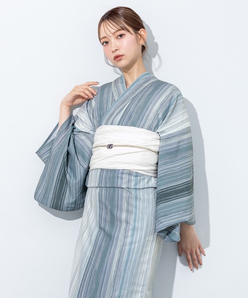 SOUBIEN（ソウビエン）の「【floro by SOUBIEN】浴衣2点セット （浴衣＋兵児帯)（浴衣・レディース・ブルー系/ブラック系/ホワイト系その他/ブラック系3/ネイビー系1/ブラック系1/ブラウン系その他/その他/ブルー系2/グレー系/ブラック系2/パープル系/ネイビー系/ネイビー系2/ブラック系4・FREE）」の11枚目の写真