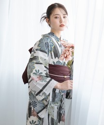 SOUBIEN（ソウビエン）の「【floro by SOUBIEN】浴衣2点セット （浴衣＋兵児帯)（浴衣）」