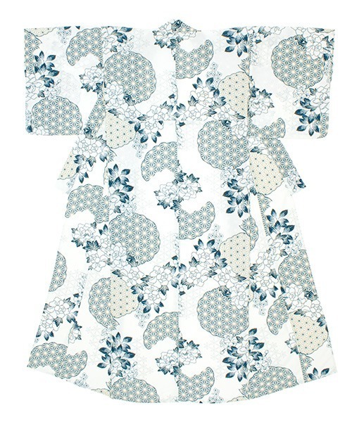 SOUBIEN（ソウビエン）の「【floro by SOUBIEN】浴衣2点セット （浴衣＋兵児帯)（浴衣・レディース・ブルー系/ブラック系/ホワイト系その他/ブラック系3/ネイビー系1/ブラック系1/ブラウン系その他/その他/ブルー系2/グレー系/ブラック系2/パープル系/ネイビー系/ネイビー系2/ブラック系4・FREE）」の17枚目の写真