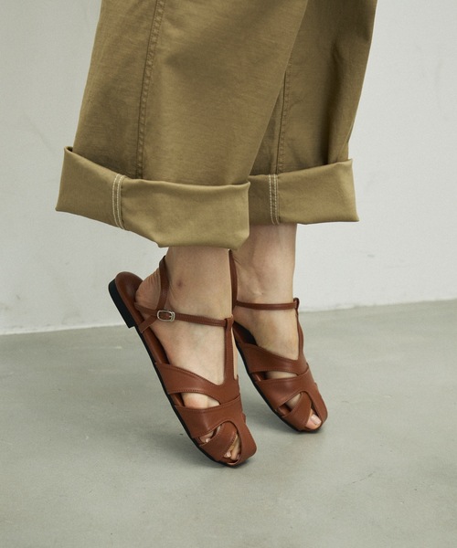 Lutim by u(ルチバイユー)の「Vintage strappy sandals / ヴィンテージストラップサンダル(サンダル・レディース・アイボリー/ブラウン/ブラック・39/37)」の3枚目の写真
